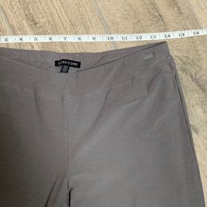 Grey form fitting Eileen Fisher pants SzS